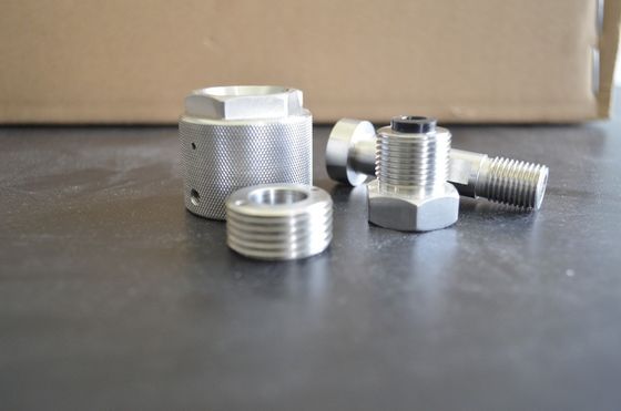 M20 * 1.5 Homem para outros tamanhos Comparador de pressão Adaptador de fio com suporte personalizado