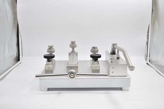 0.95-140bar bomba de comparação pneumática com conexão de interface de saída M20X1.5Fx2 14Kgs